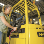 Six Trends Influencing Industrial Forklift Selection